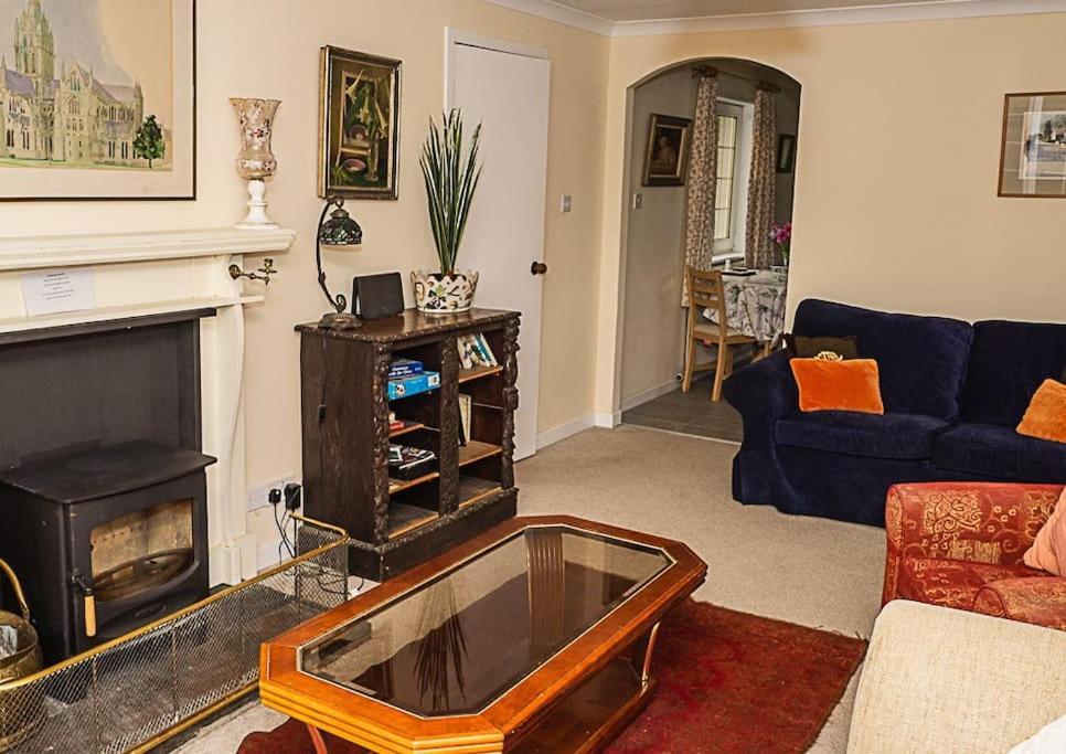 West Lodge 3 Bedrooms, Near Golf Course And River Turriff Eksteriør bilde
